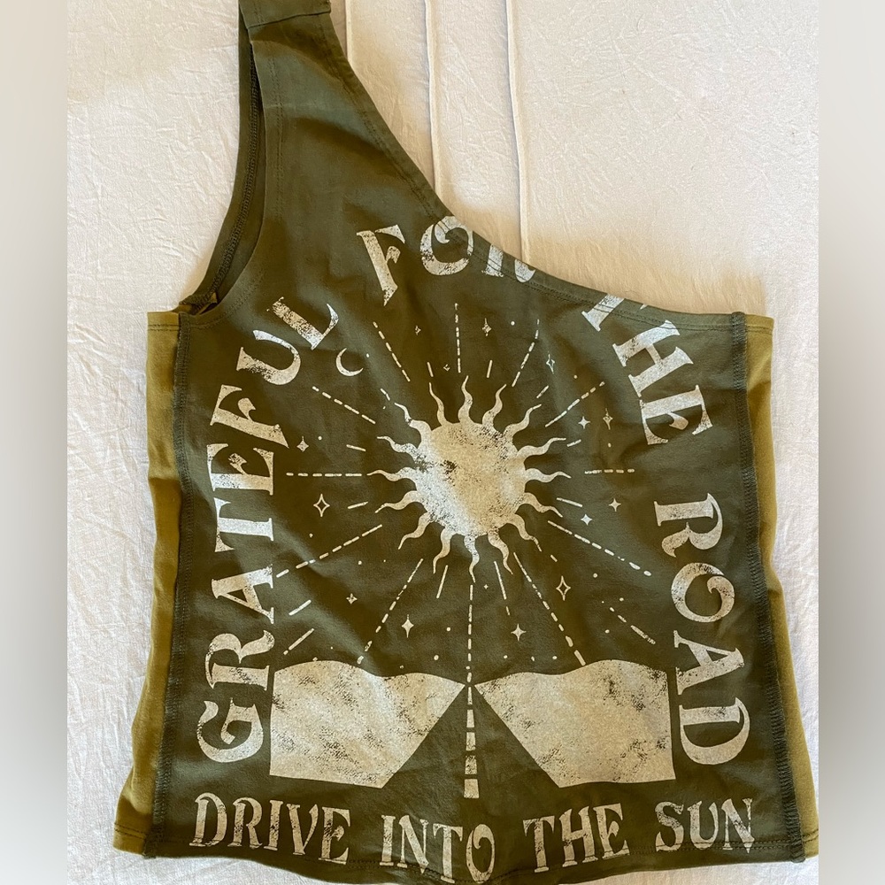 Cleo + Wolf women’s one shoulder tank